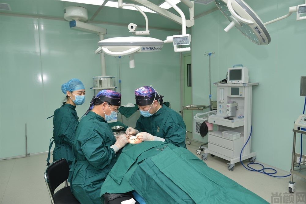 六强诞生~郑州整形医院排名榜：顺柳姮美、壹加壹、辰星实力碰撞，报价|特色服务解读(图2)