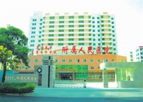泉州排名前三的种植牙医院推荐，排行名单个个都具知名度和特色技术