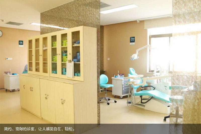 东莞口腔医院种植牙费用是多少钱？主要受这些因素影响