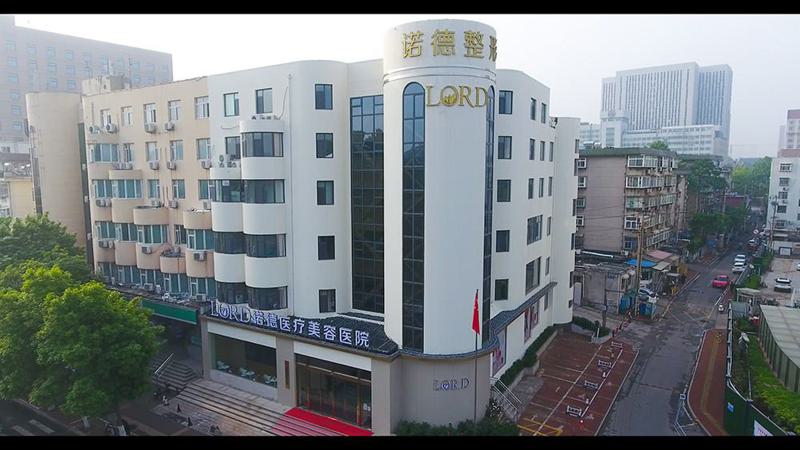 济南做鼻子哪家医院好？济南隆鼻技术好价格实惠的医院！