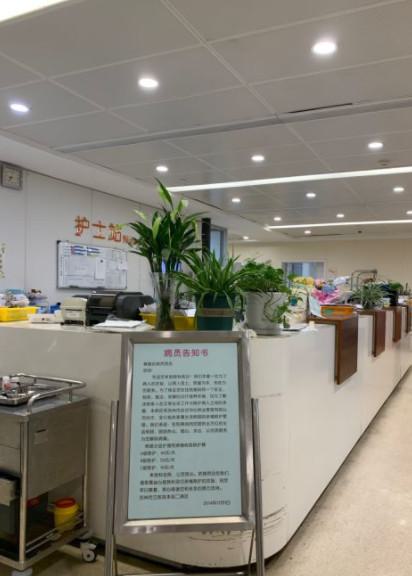 2025年苏州市立医院整形外科价格表，硅胶隆鼻17744元起，假体隆胸20257元起