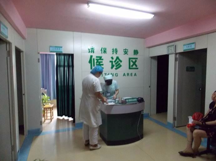 合肥友好医院口腔科拔牙收费价格表明细，牙医推荐+案例