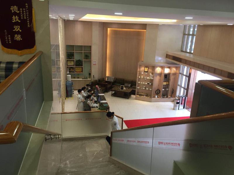 隔壁爷爷的allon4半口即刻用种植牙效果怎么样(图1)