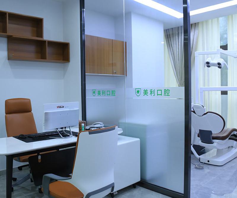 东莞种植牙医生排名曝光！种植牙效果好技术优的医生分享！