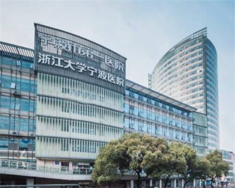 宁波市陆盛医生，何祥辉医生提眉纹眼线实力大PK(图2)