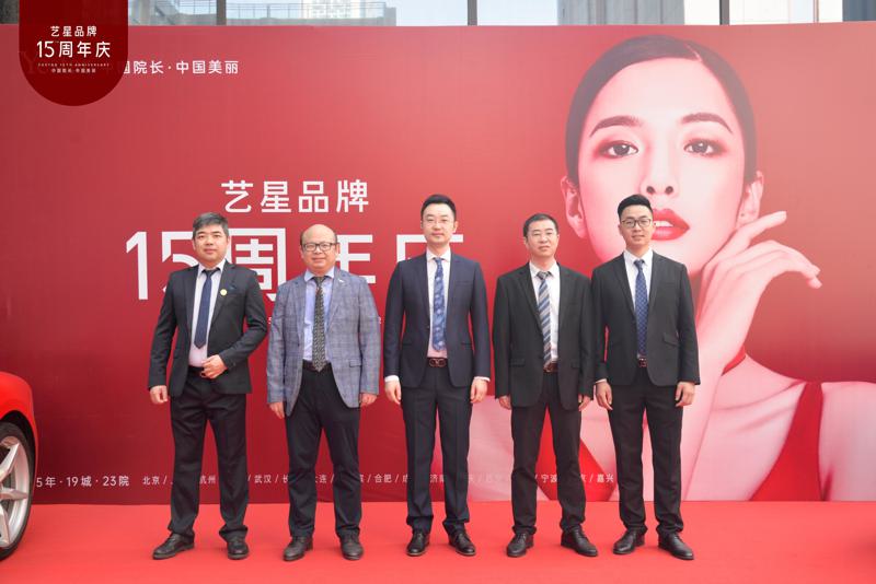 南京膨体隆鼻哪家好？华美、美贝尔价格贵吗哪位医生擅长呢