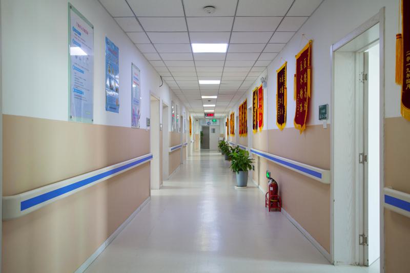 天津嘉合医院看眼怎么样？汇总医院眼科专家和热门项目(图1)