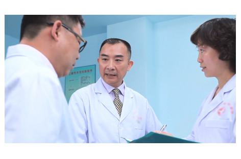 乌鲁木齐伊丽莎白整形收费高不？不高，想知道眼鼻整形多少钱的看这