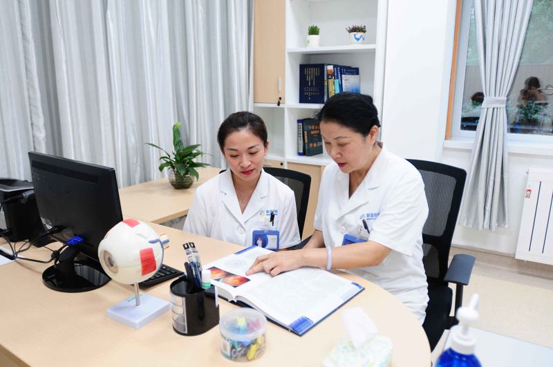 贵阳面部填充哪个医生好？丽都医院毛发移植中心、贵州普瑞、康馨都是网红热门机构含面部填充价格(图1)