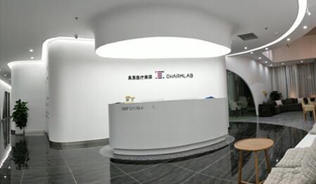 重庆刘晓伟长良医院刘晓伟医生做隆鼻好不好？价格表参考！
