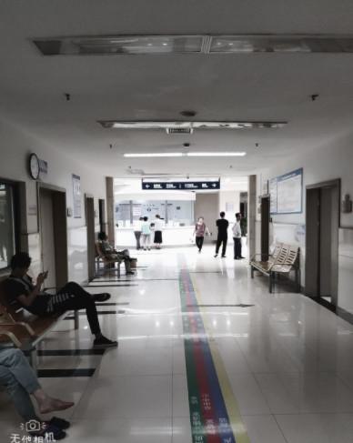 张家港市第一人民医院口腔补牙多少钱？还想知道丁卫华补牙靠谱不