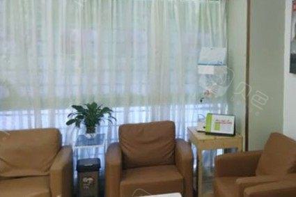 深圳冷光牙齿美白哪个医院比较好？这几家医院帮您拥有