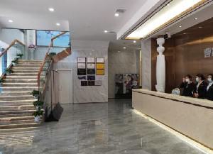 曹家易丽胸部整形价格全新价格表来袭！附医生简介分享 隆胸187元起(图1)