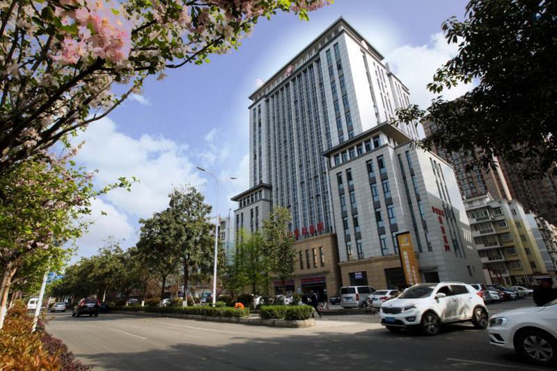 德阳玻尿酸隆眉弓2025价目表均价一览(2025德阳玻尿酸隆眉弓参考价为：18867元)