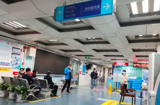深圳假体隆胸哪些医院好？阳光、军科、美颜医疗美容都是不错的选择(图5)