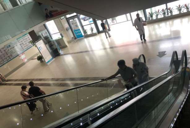 武汉外切去眼袋排名好的医院有哪些？口碑排名榜更新上线(图2)