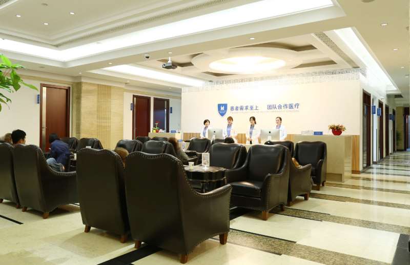上海耳软骨隆鼻哪个医院好？百达丽、美莱、镜面医美等排名榜任挑选(图1)