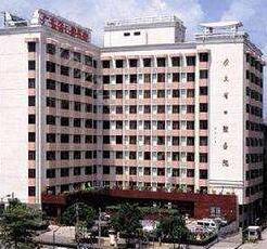 广东省口腔医院整形科纯钛烤瓷牙 让牙齿更美观(图1)