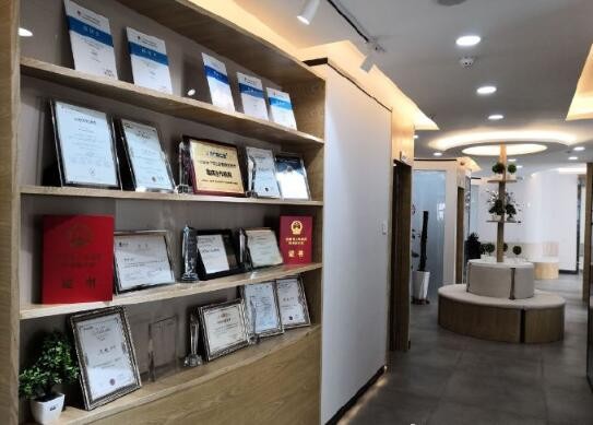 兰州哪个医院整牙好？这几家医院正规有保障，且口碑都很不错(图1)