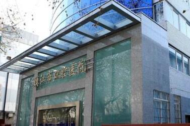 镇江口腔医院种植牙价格表为什么这么贵？