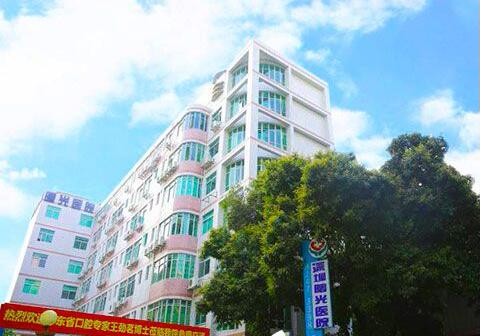 深圳脂肪丰胸医院排名前五揭晓，曙光、非凡等知名医院上榜，选择攻略一览