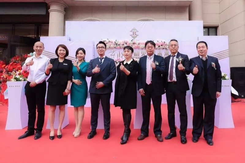 沈阳埋线双眼皮哪家好？排行榜前六强任选！百嘉丽、汇美人、腾采等一较高低(图2)