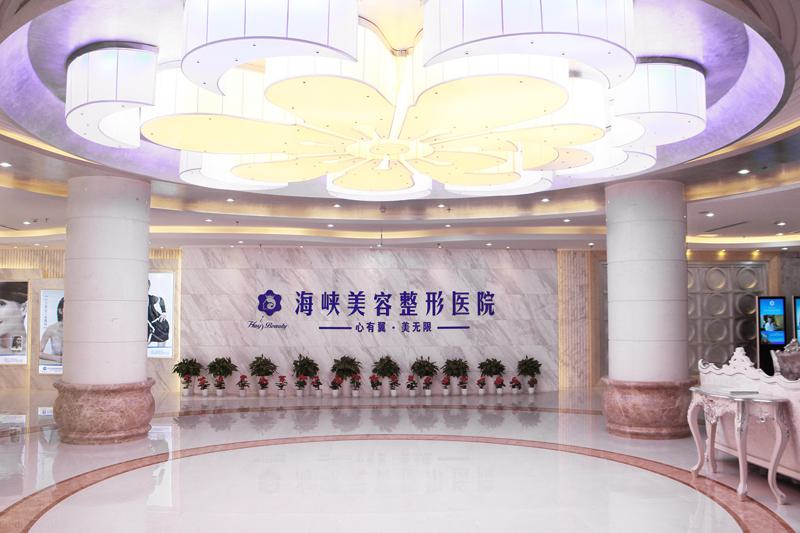 济南美容整形机构隆胸手术效果分析，哪个医生技术好？费用多少？