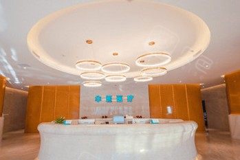 呼市华医口腔收费贵不贵？不贵，做韩国登腾种植牙4888元起