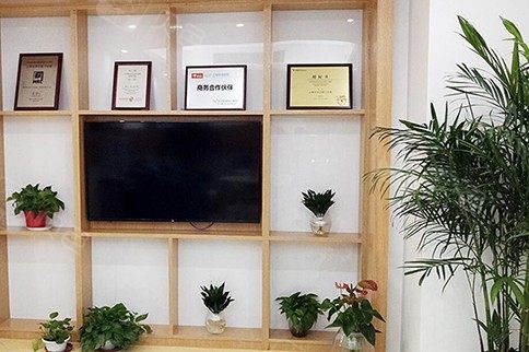 上海口腔医院排名推荐，小姐姐们爱来的这三家价格都不贵