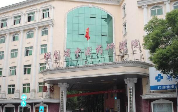 李高峰整形医生-长沙市李高峰医生鹰钩鼻子整形测评分析