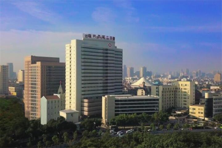 嘉兴牙科医院哪家好，分析嘉兴牙科哪家医院好又便宜？