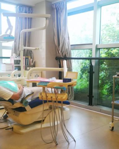 福州种植牙哪家医院好？东南、台江皓齿美齐、德尔口腔等技术PK