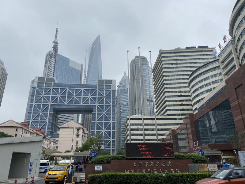 上海牙科医院哪个好？医院榜单盘点5家公立口腔科，技术牛！(图1)