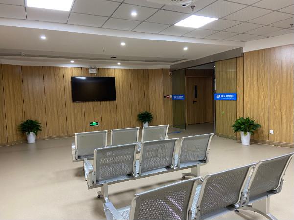 重庆牙齿矫正医院有哪些？华诺世口腔、摩尔口腔医院等
