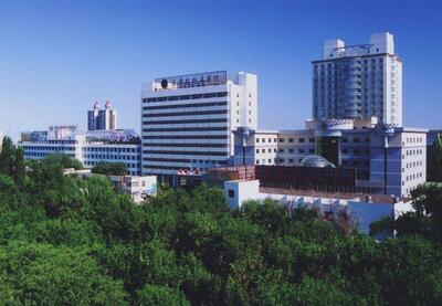 新疆额部悬吊矫正上睑下垂医院排名，这几家正规又权威，值得选择(图2)