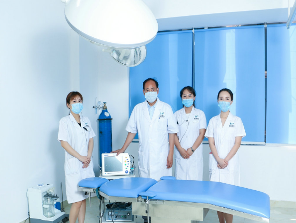 成都僮颜张东旭口碑好不好？来看做双眼皮手术的详细介绍~