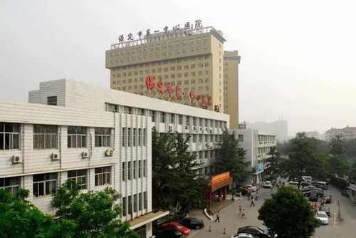 保定市整形医院手术鼻畸形医院(保定市第二医院美容科人气口碑完胜私立)(图1)