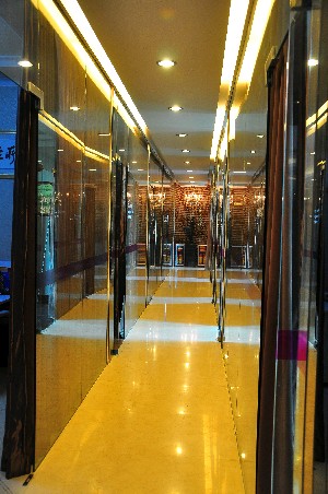 广州假体丰下巴医院哪家好？前三又被今生、曙光、华美斩获(图1)