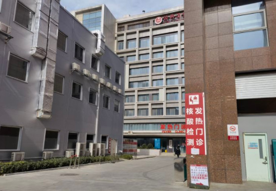 郑州修复双眼皮的十大专家名单发布，张芳，申丽从业时间长，经验丰富！(图2)