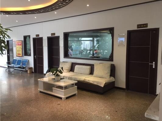 重庆华肤植发医院：透明化价格体系与卓越患者体验(图1)
